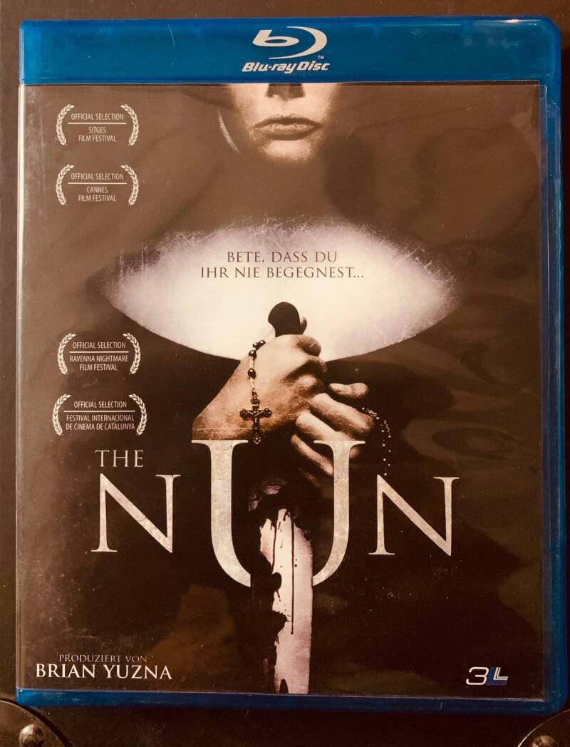 Blu-ray du film d'horreur La Nonne (titre original : La Monja), réalisé en 2005.