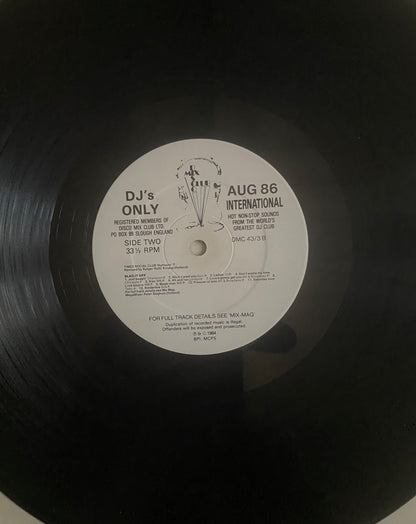 Disco Mix Club (DMC). Виниловая пластинка (LP) 4,99 €