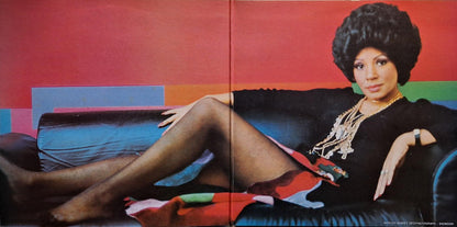 Shirley Bassey – Never Never Never