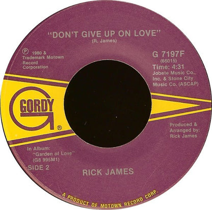 Rick James – Give It To Me Baby