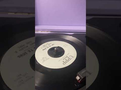 Bobby Allen & Gee Pees – Here She Comes Again