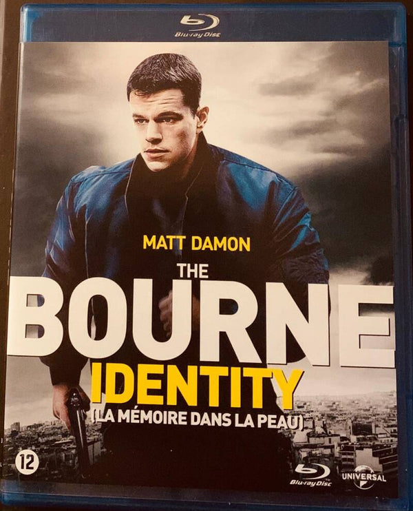 قرص بلو-راي لفيلم "هوية بورن" (The Bourne Identity)، وهو فيلم إثارة وتجسس صدر عام 2002.
